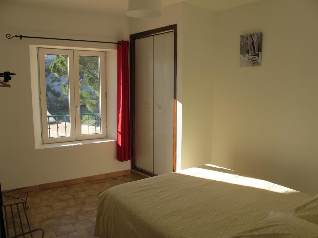 Cairenou Location Apartment Saint-Martin-d'Ardeche Room photo
